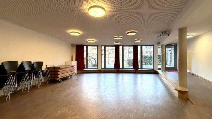 großer Gemeinschafts-/Veranstaltungs-/Partyraum