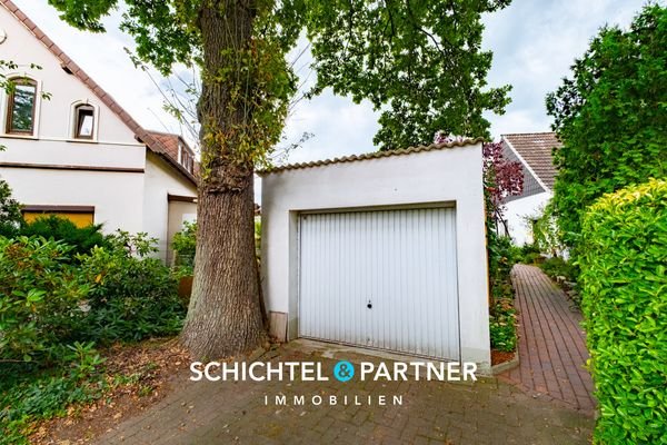 S&P | Garage