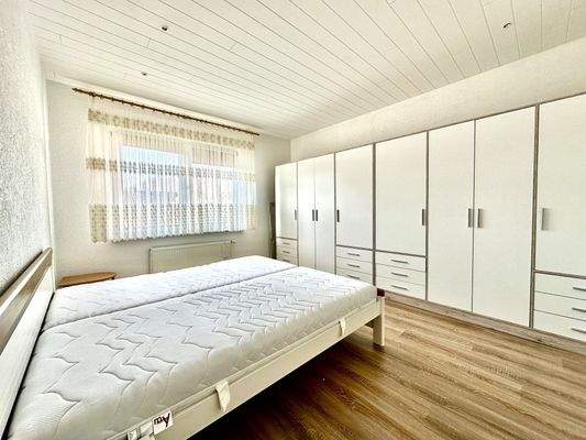 Schlafzimmer, möbeliert