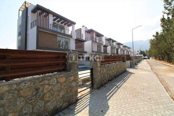 Triplex Villas with Optional Pool Close to the Sea in Girne