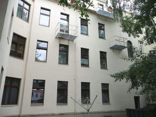 Außenansicht hofseitig (Bild 2)