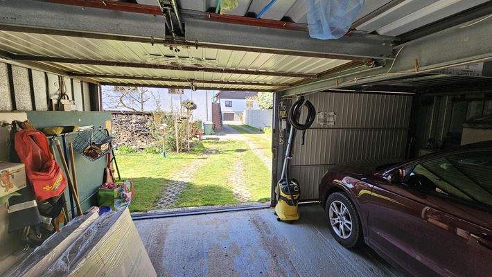 Blick aus der Garage
