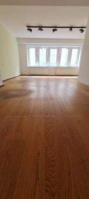 [A] 1. OG Blick zur Straße