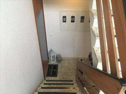 Treppenhaus/Wohnungseingang