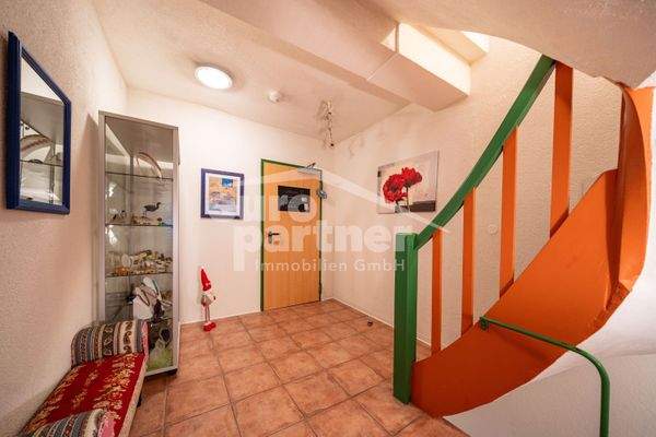 Wohnungseingang (Treppenhaus)