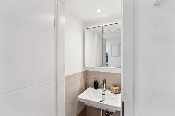 zusätzliches Waschbecken