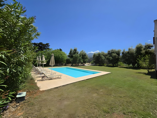 Traditionelle Steinvilla bei Plevriana auf Kreta m