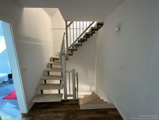 Treppe in den Spitzboden