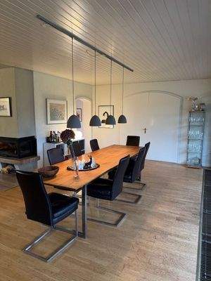 Geschlossene Segmentbogen-Türe