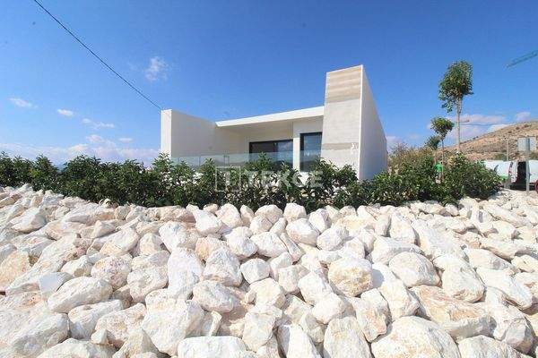 Apartments with Pool and Green Areas in Monforte del Cid