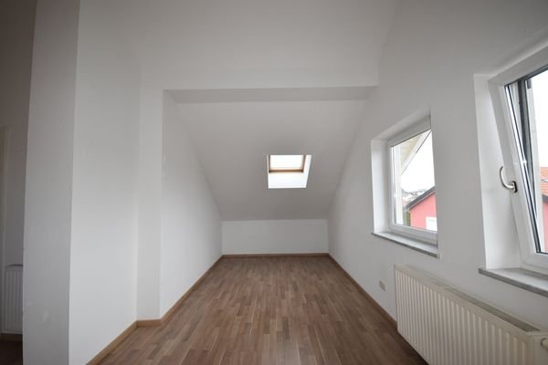 Wohn- Ess- Kochbereich - Kleine 2 Zimmer Apartment mit schöner Aussicht Miete Oberndorf bei Salzburg