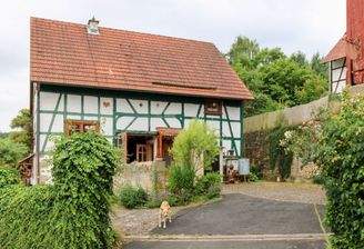 Außenansicht und Hof