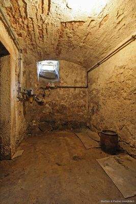 Hausanschlussraum im Keller