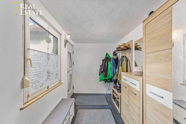 20250911_Kamil_Trojan_Design_Menzingen_Hebelstr._1