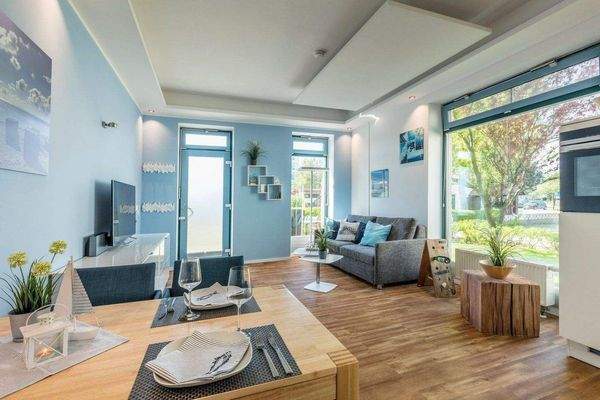 Azurblau Wohnzimmer.jpg