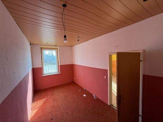 Blick in ein Zimmer im OG.jpeg