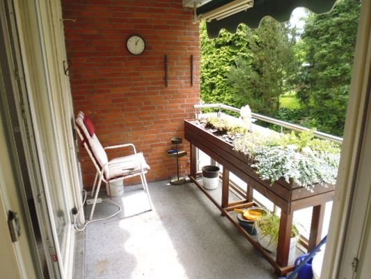 Loggia vom Wohnzimmer aus begehbar