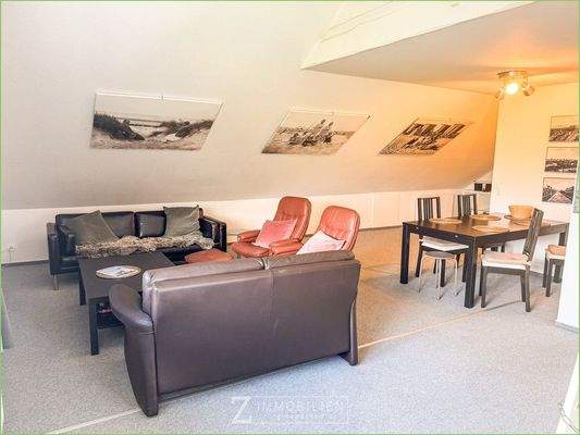 Wohn- und Essbereich