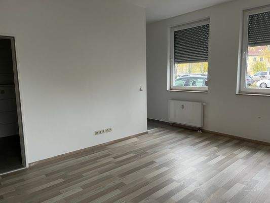 Leerer Raum mit Fenster