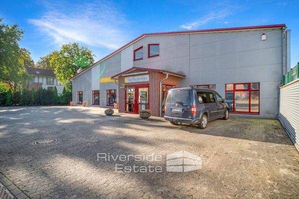 Eingangsbereich Fachmarkt