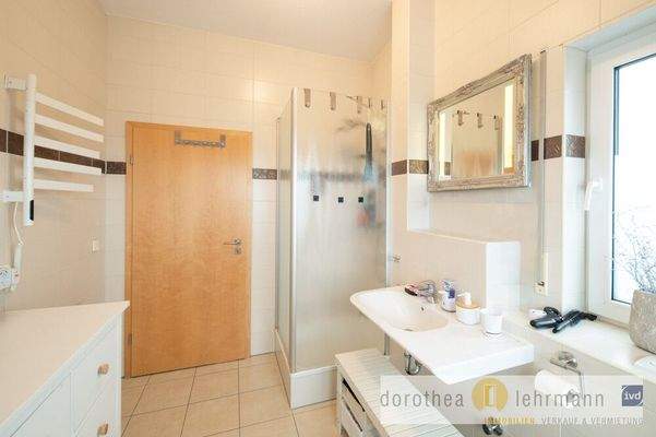 2. Dusch- und Wannenbad