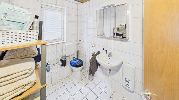 CAM01984G0-PR0520-STILL008