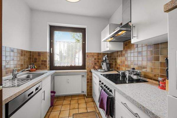 Küche Wohnung OG links