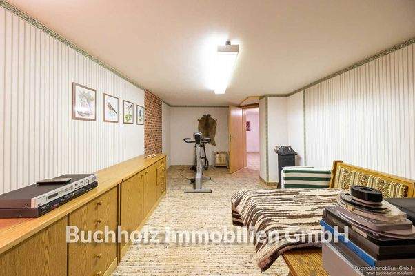 wohnliche Nutzfläche im Kellergeschoss