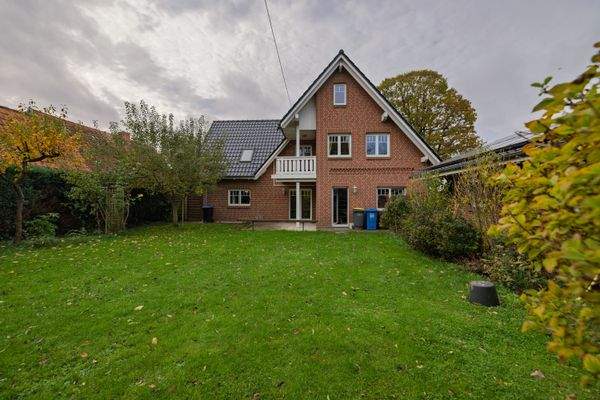 seitliche Hausansicht