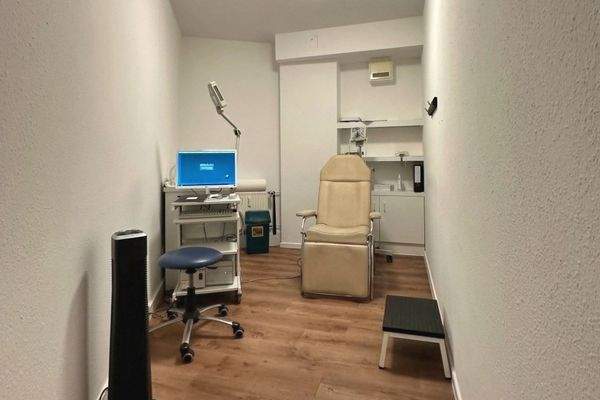 GE 2.OG 2.2 und 2.3 Behandlungsraum