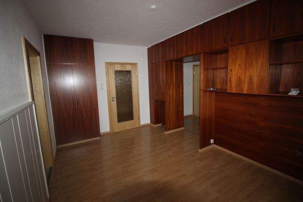 Essbereich mit Schrankwand