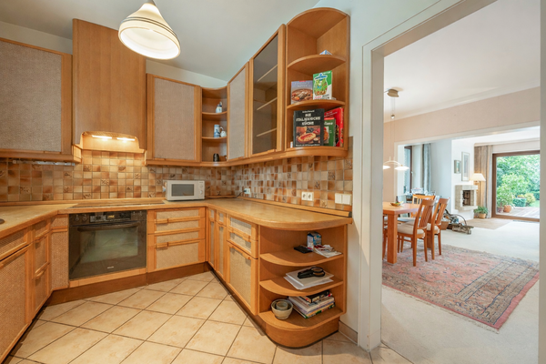 Küche, angrenzend an das Esszimmer