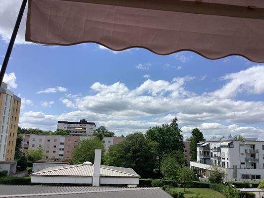 T 19 Balkon -Aussicht.jpg