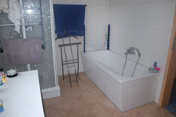 ETW/Buchenweg: Bad-Wanne