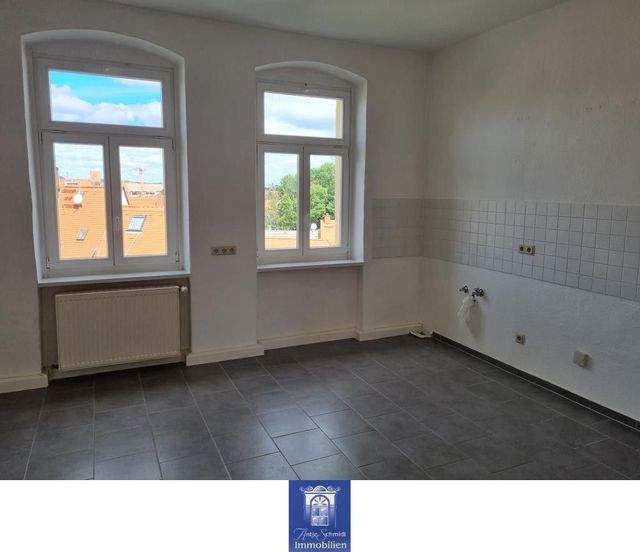 Perfekte Wohnung mit Charme! Wohnküche, Balkon und Tageslichtbad mit Wanne! - Foto 3