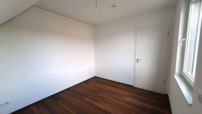 Arbeits- oder Gästezimmer