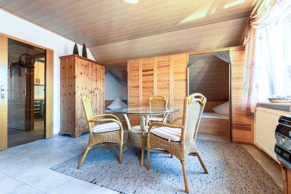 FeWo_Wohn_Schlafbereich