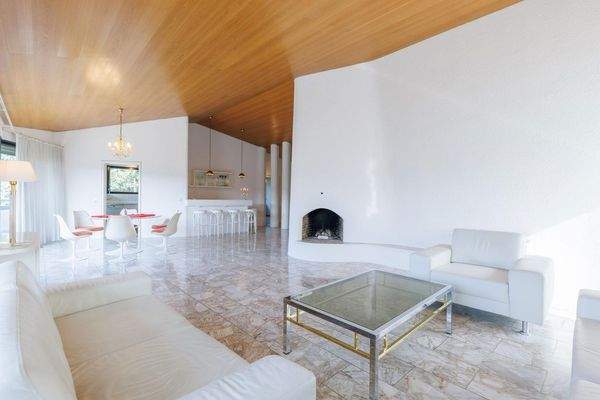 Wohnzimmer Blick auf Kamin