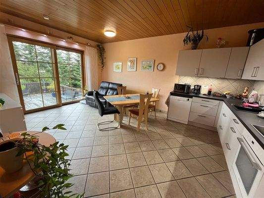 Küche OG mit Ausgang zur Dachterrasse 