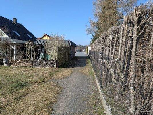 Zufahrt zum Grundstück