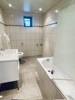 Tageslichtwannebad im OG