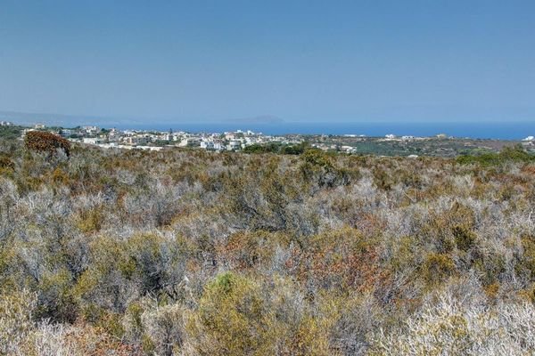 Kreta, Kalathas: Grundstück mit herrlichem Blick auf das Meer und die Weißen Berge zu verkaufen