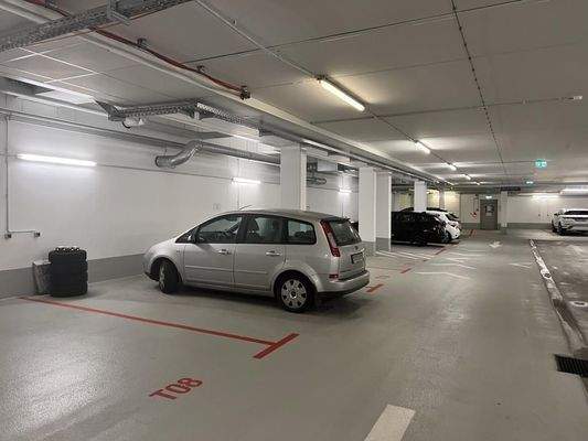 ebenerdiger Stellplatz