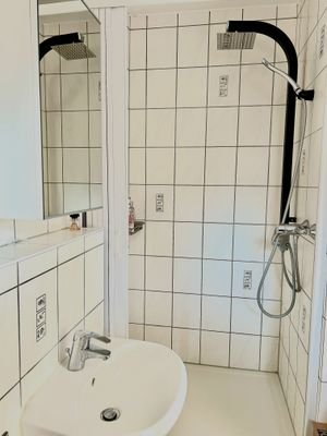 Gäste WC mit Dusche