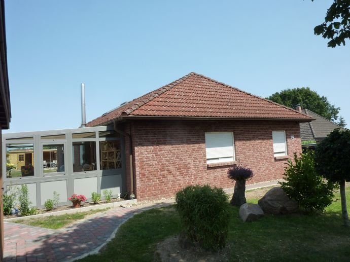 Barrierefreier Bungalow mit Wintergarten und Kaminofen