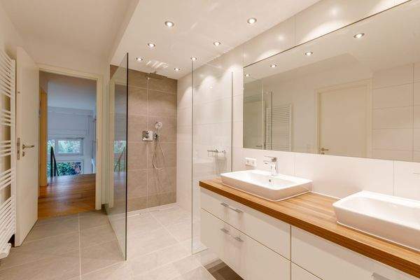 Badezimmer Einheit 1