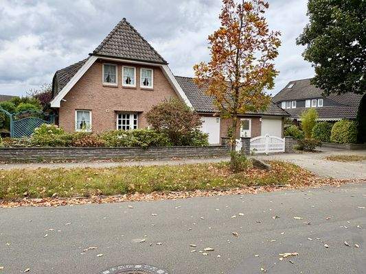 Straßenansicht 2.jpg