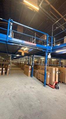 Halle EG mit Blick auf Ladepunkt OG