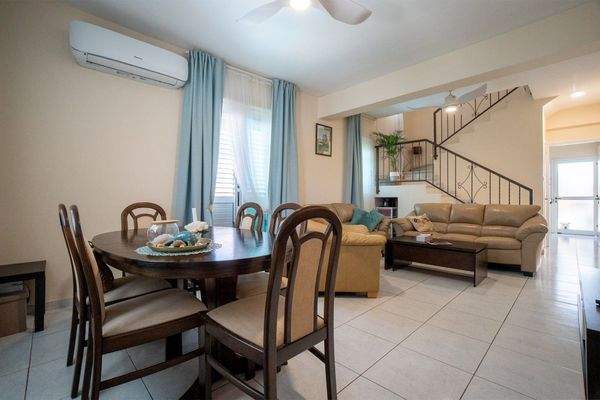 706646-semi-detached-villa-for-sale-in-kato-paphos