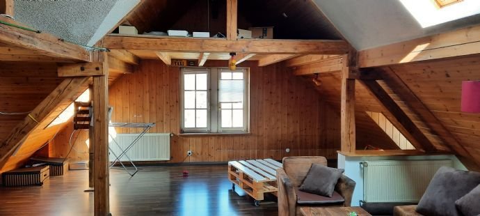 Als Merhgenerationenhaus-für eine Familie-oder als Investion-3-4 Familienhaus in historischem Gebäude in Kirchbrombach !